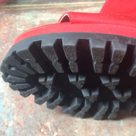 Red platform heels - Picture 9 of 10